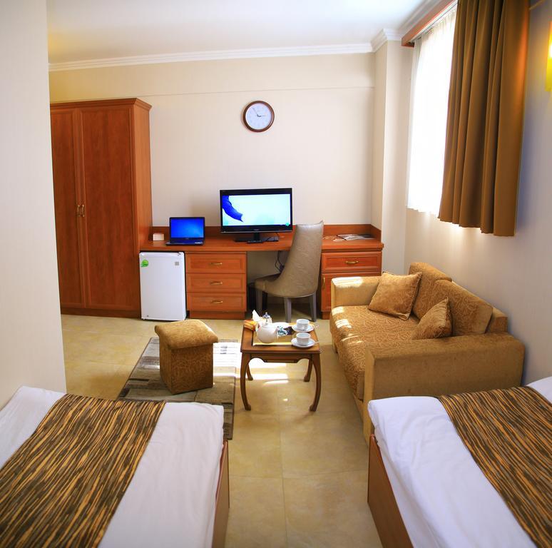 Park Avenue Hotel Erivan Exterior foto
